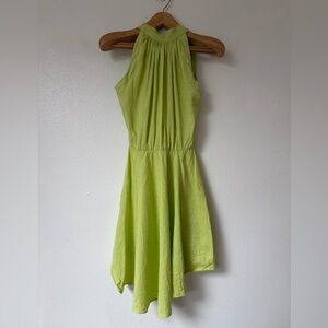 Leelanau | Chic Sleeveless Lime Green Midi Linen Dress